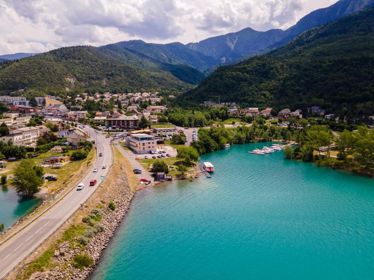 Hotel Les Flots Bleus Савин Екстериор снимка