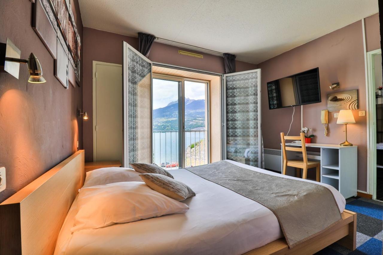 Hotel Les Flots Bleus Савин Екстериор снимка