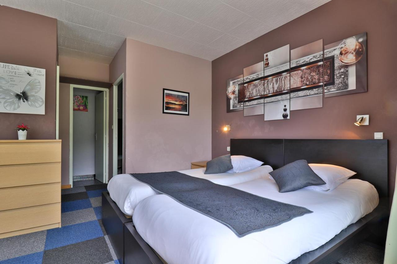Hotel Les Flots Bleus Савин Екстериор снимка