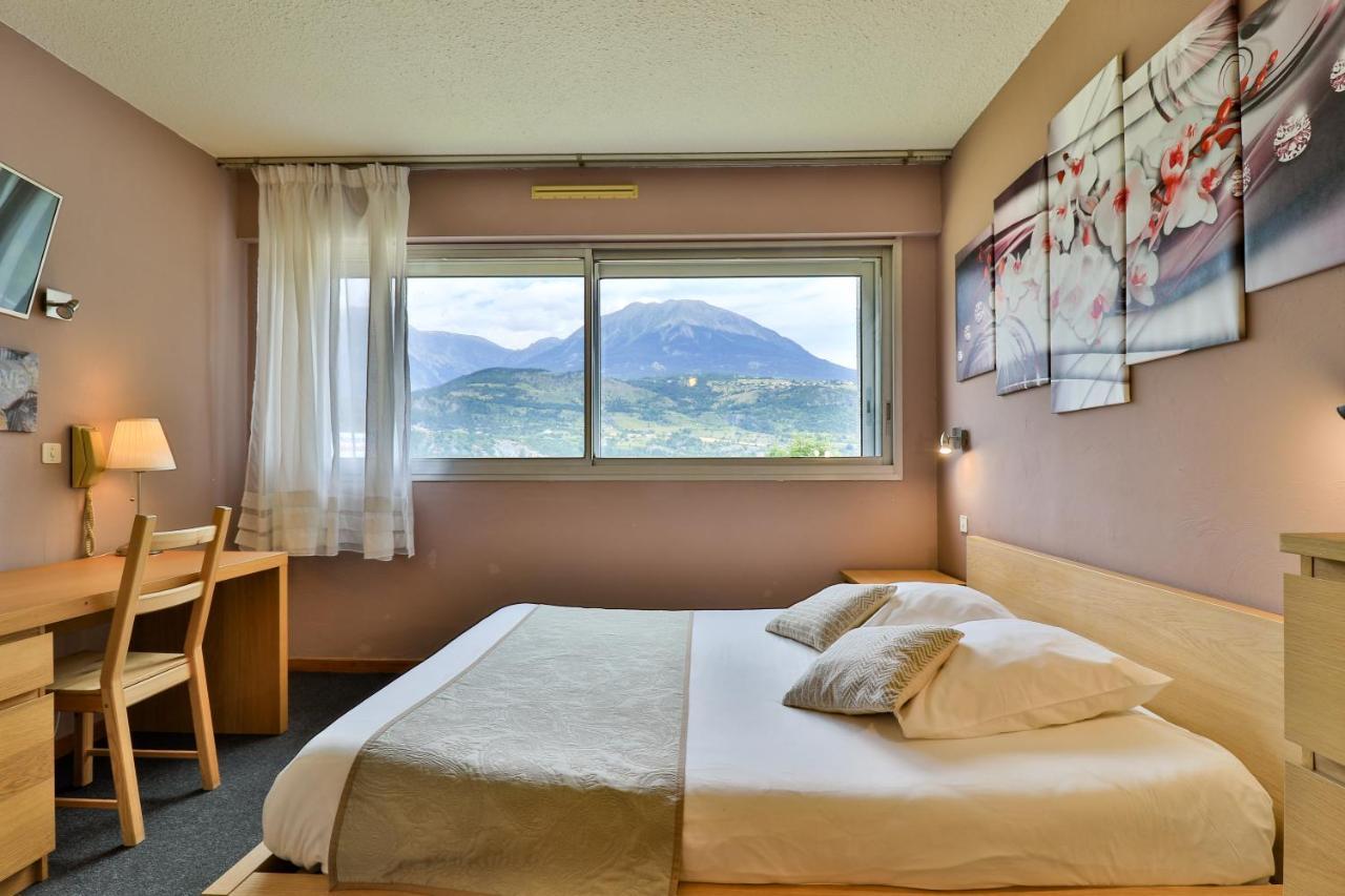 Hotel Les Flots Bleus Савин Екстериор снимка