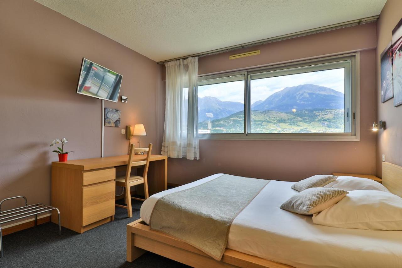 Hotel Les Flots Bleus Савин Екстериор снимка